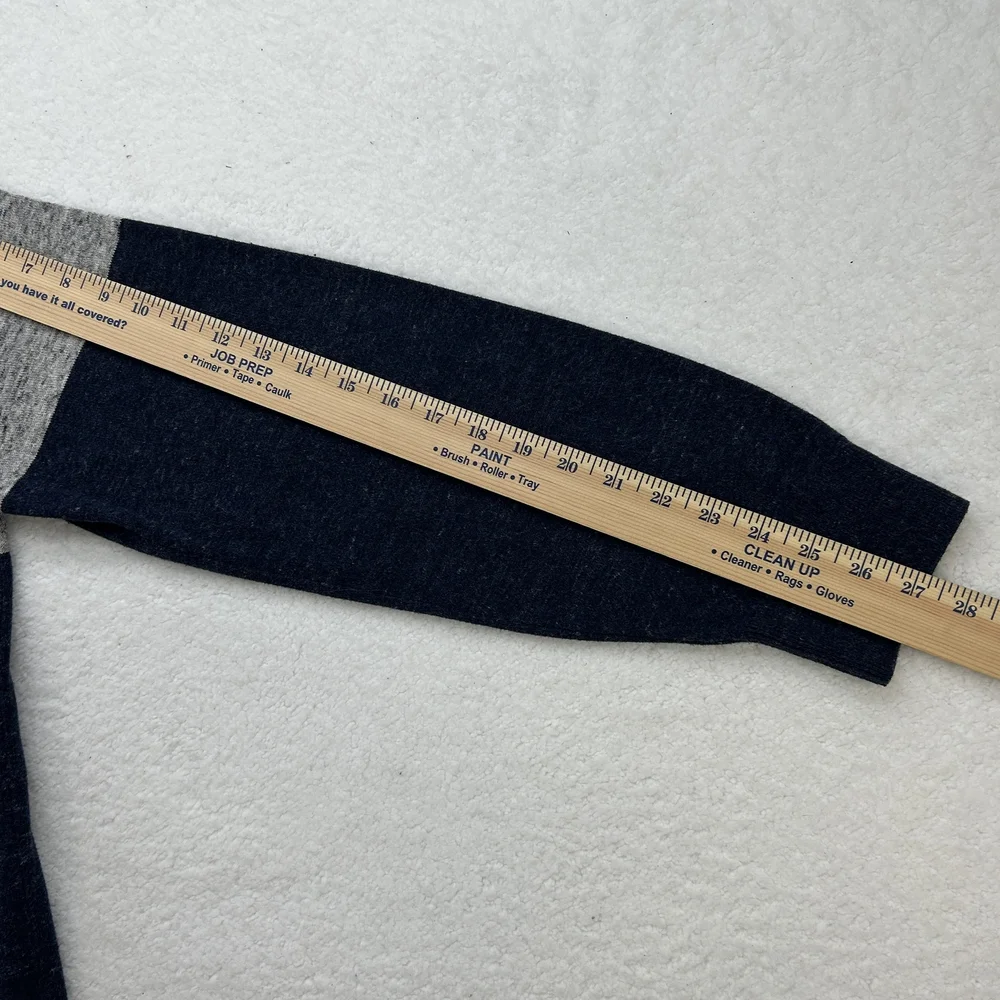 GAP sweater mens